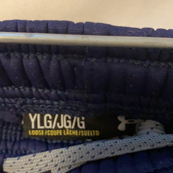 Boys large Under Armour Pants - Picture 4 of 4